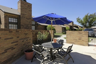 Signature Place in Midland, TX - Building Photo - Building Photo