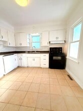 2373 Tourangeau Rd in Windsor, ON - Building Photo - Building Photo