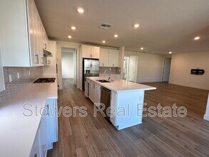 6872 Seraphina Dr in Tracy, CA - Building Photo - Building Photo