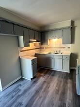 7923 Agnes Ave in Kansas City, MO - Building Photo - Building Photo