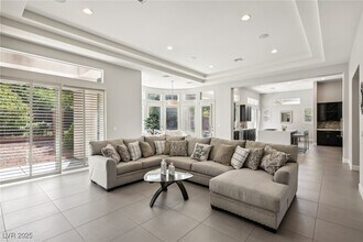 1721 Choice Hills Dr in Henderson, NV - Building Photo - Building Photo