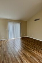 11374 Celtic Manor Dr in Warren, MI - Building Photo - Building Photo