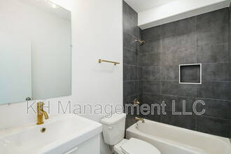 2645 Titan St in Philadelphia, PA - Building Photo - Building Photo