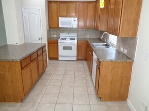 30034 Saw Oaks Dr in Magnolia, TX - Building Photo - Building Photo