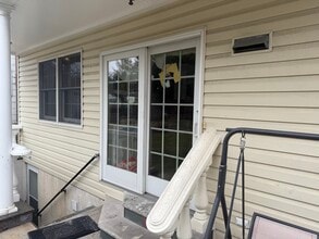 284 Semton Blvd, Unit Main level in Franklin Square, NY - Building Photo - Building Photo