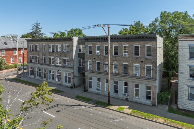 Legion Woods in New Haven, CT - Building Photo - Building Photo