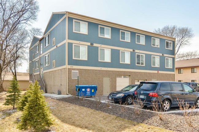 Lincoln Apartments in Anoka, MN - Foto de edificio - Building Photo