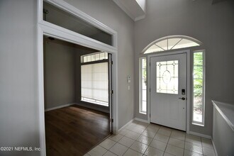 925 Lotus Ln S in Jacksonville, FL - Building Photo - Building Photo