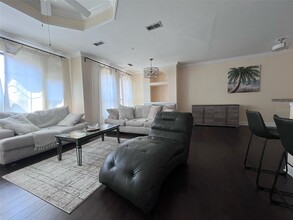2746 Via Tivoli in Clearwater, FL - Building Photo - Building Photo
