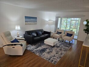 1280 Surf Rd in West Palm Beach, FL - Building Photo - Building Photo