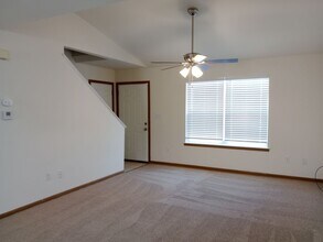 5716-5718-5718 Canaveral Dr in Columbia, MO - Building Photo - Building Photo