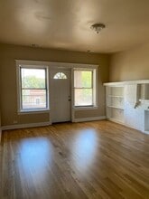 7334 S Lowe Ave, Unit 3 in Chicago, IL - Foto de edificio - Building Photo