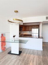 2000 Atlantic Shores Blvd in Hallandale Beach, FL - Building Photo - Building Photo