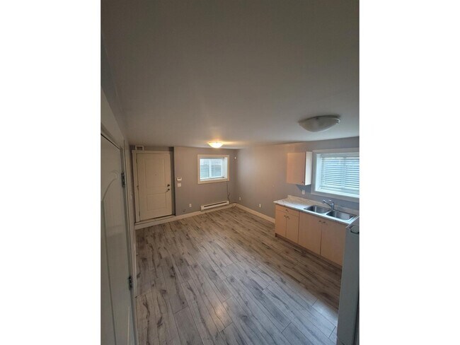 10595-1159B 159b St in Surrey, BC - Building Photo - Building Photo