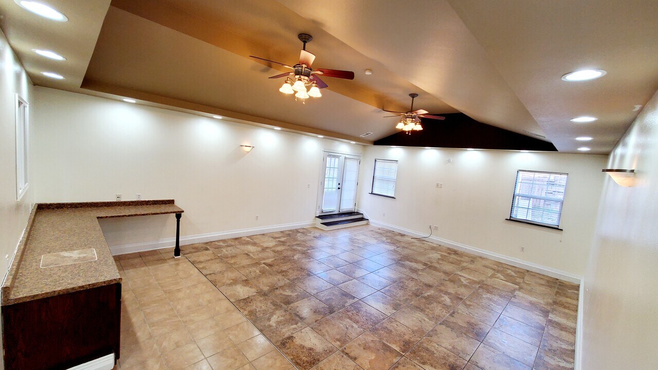89 Spring Grove Dr in Sherwood, AR - Building Photo