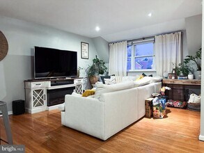 5464 Vicaris St-Unit -1ST FLOOR in Philadelphia, PA - Building Photo - Building Photo