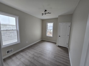 201 Maple Ave in Irvington, NJ - Foto de edificio - Building Photo