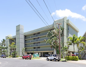 Sunset Shores Condos in Waialua, HI - Foto de edificio - Building Photo