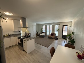 1746 Azalea Dr, Unit 4 in Fort Collins, CO - Building Photo - Building Photo