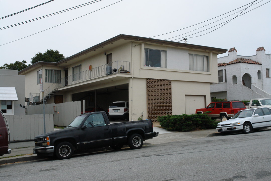 224 Santa Dominga Ave in San Bruno, CA - Building Photo