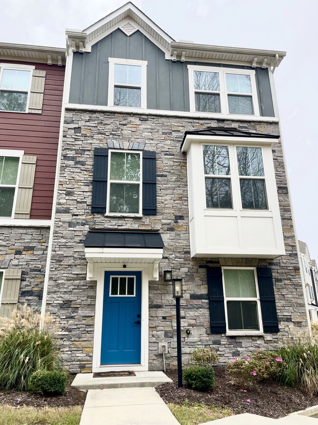 property at 911 Nipperkin Way