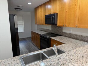 520 Lunalilo Home Rd in Honolulu, HI - Building Photo - Building Photo