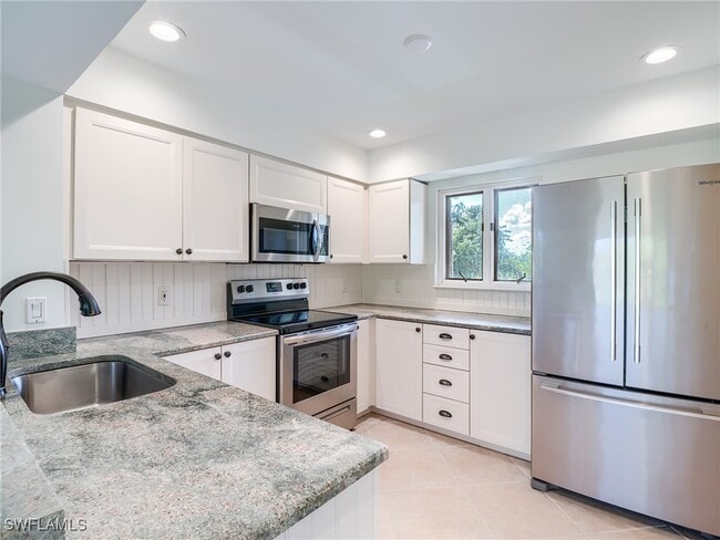 property at 1633 Spoonbill Ln