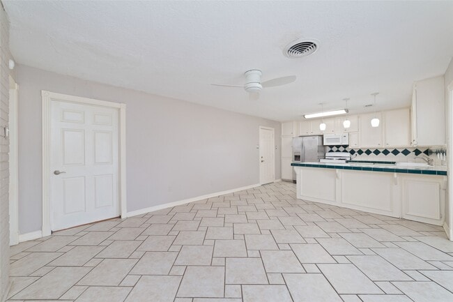 property at 4118 Donna Lynn Dr