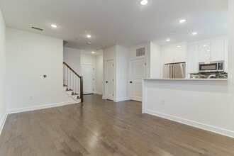 974 Summit Ave in Jersey City, NJ - Building Photo - Building Photo