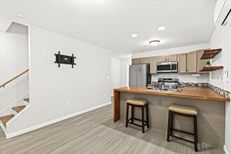 5640 Trailer Park Dr in Jackson, MI - Foto de edificio - Building Photo