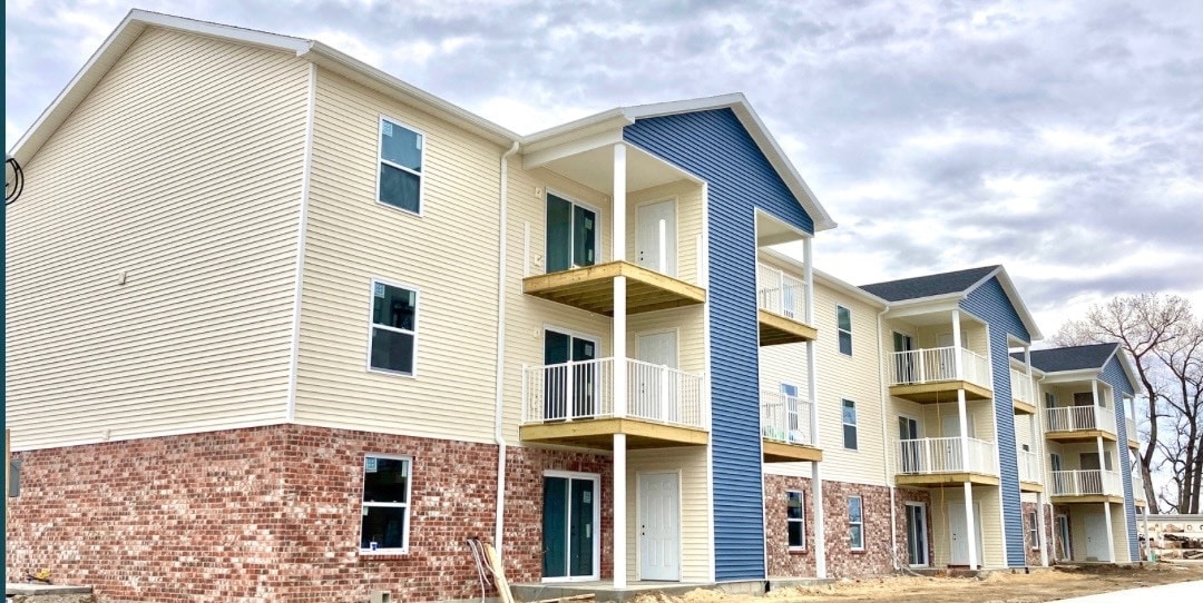 439 7th St in Tell City, IN - Building Photo