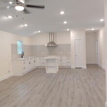 928 E Cameron Ave in Rockdale, TX - Building Photo - Building Photo