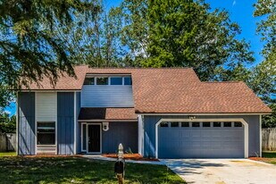8315 Crosswind Rd in Jacksonville, FL - Building Photo
