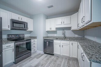 59 Jackson Ave in Valparaiso, FL - Building Photo - Building Photo