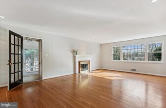 7202 Heights Ct in McLean, VA - Building Photo - Building Photo