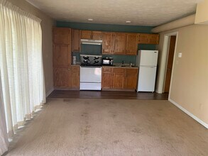 86 Hillside Dr in Eureka Springs, AR - Building Photo - Building Photo