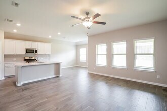 922 Evergreen St in Princeton, TX - Building Photo - Building Photo