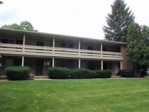 Meridian Apartments in Haslett, MI - Building Photo - Building Photo