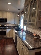 2131 Greencrest Dr in El Cajon, CA - Foto de edificio - Building Photo