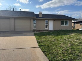 1800 S 14th Pl in Rogers, AR - Building Photo