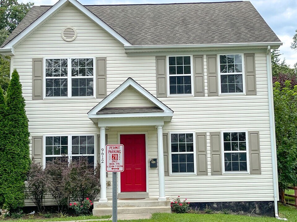 9612 51st Ave in College Park, MD - Building Photo