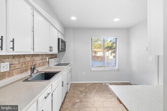 1250 Birchcrest Ct in Arnold, MD - Building Photo - Building Photo