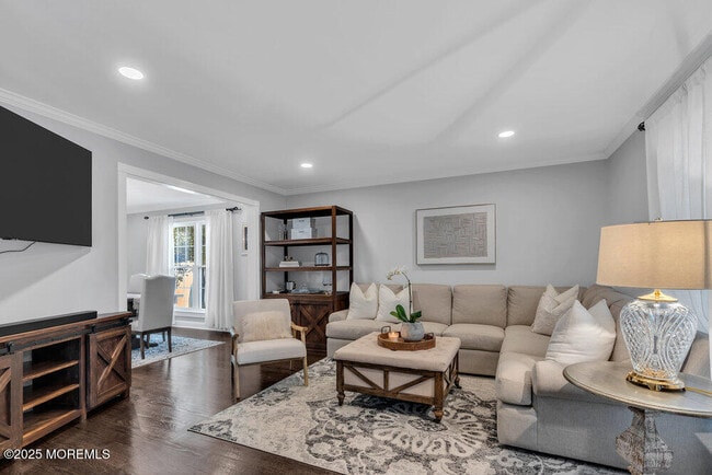 64 Society Hill Way in Tinton Falls, NJ - Building Photo - Building Photo