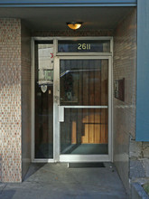 2611 Victoria Dr in Vancouver, BC - Building Photo - Building Photo