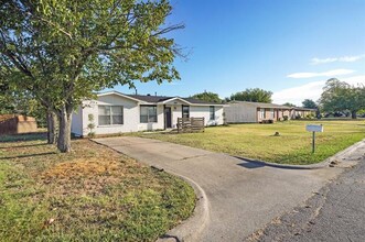 1803 SE 13th St in Mineral Wells, TX - Building Photo - Building Photo