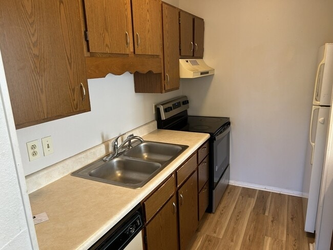 3615 N Crestview Dr NW in Huntsville, AL - Building Photo - Building Photo