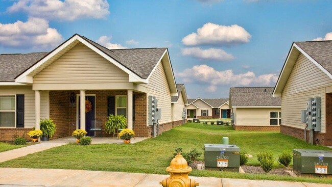 Pointe at Eastdale in Murfreesboro, TN - Building Photo - Building Photo