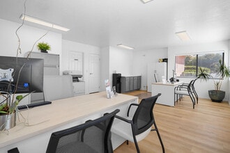 Sunset Springs Apartments in Saint George, UT - Building Photo - Building Photo