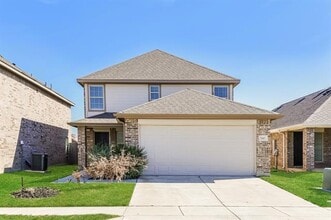 1609 Mark Ln in Ennis, TX - Building Photo - Building Photo