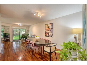 3120 Dean Ct in Minneapolis, MN - Building Photo - Building Photo